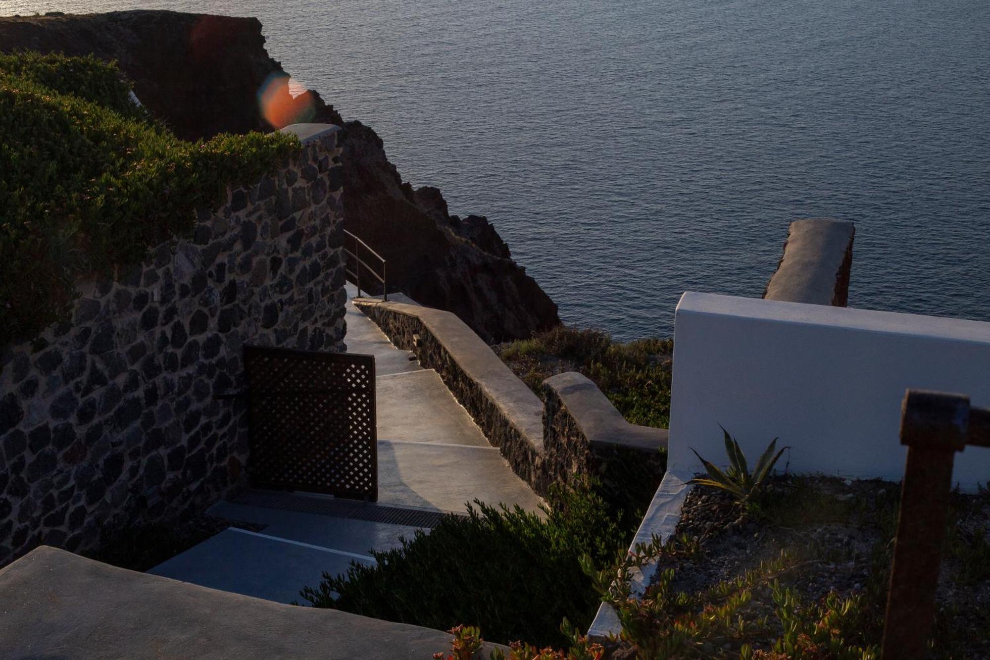 Coco-Mat Hotel Santorini Akrotírion Exterior foto